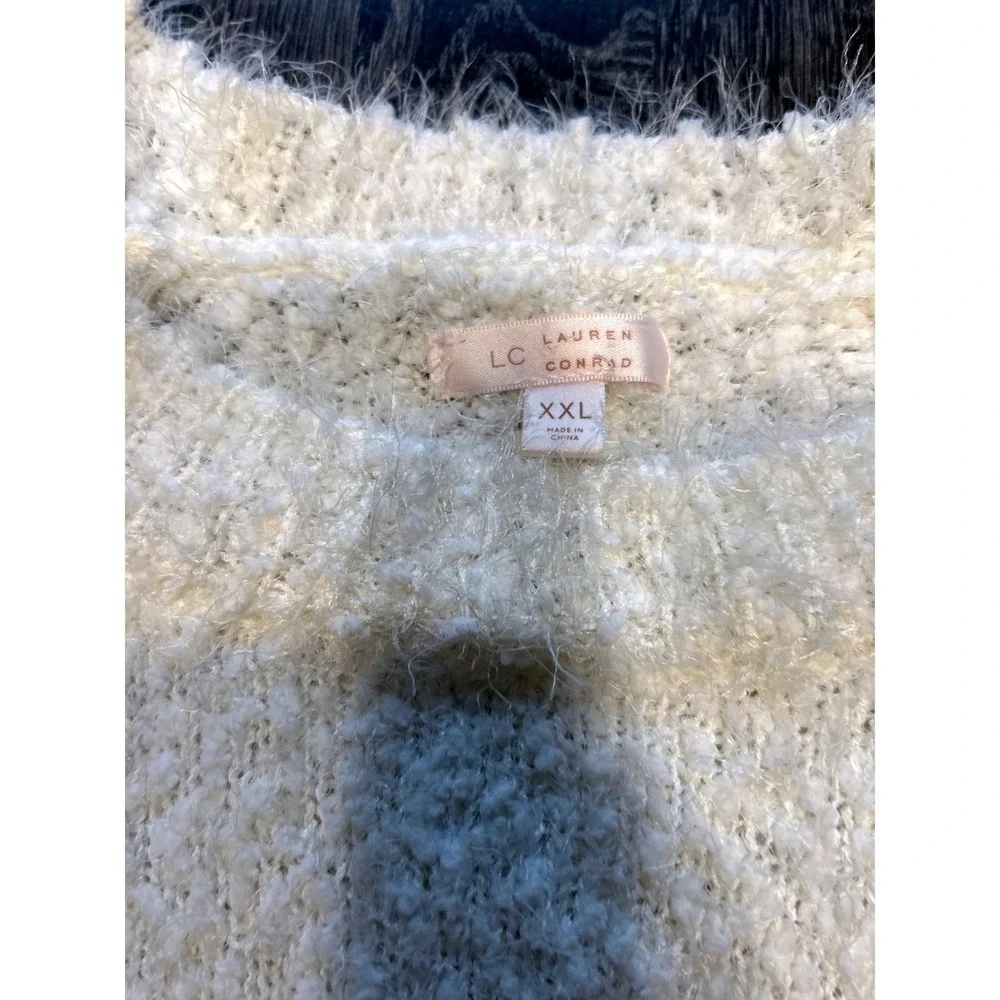 LC Lauren Conrad XXL White Fuzzy‎ Knit Sweater Long Sleeve